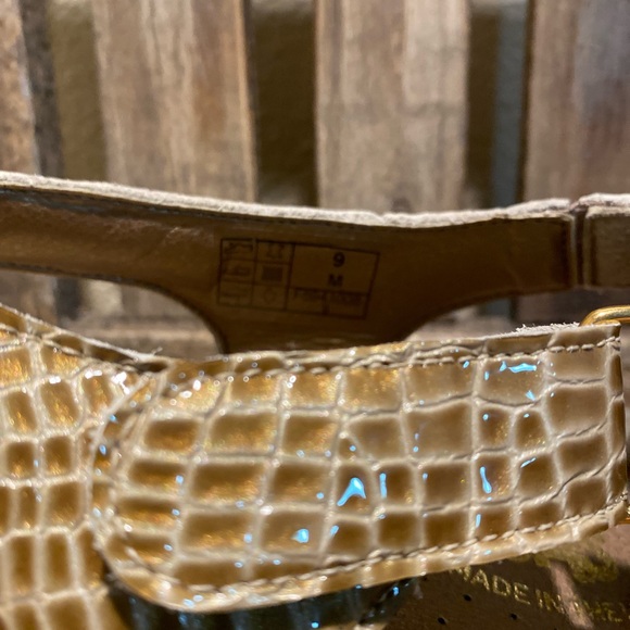 SAS Suntimer Beige Croc Sandels 9M, Adjustable Strap, Contoured Footbed Sandal - Picture 14 of 15